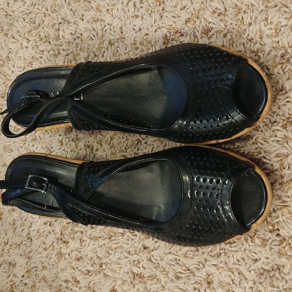 Vaneli Black Wedges